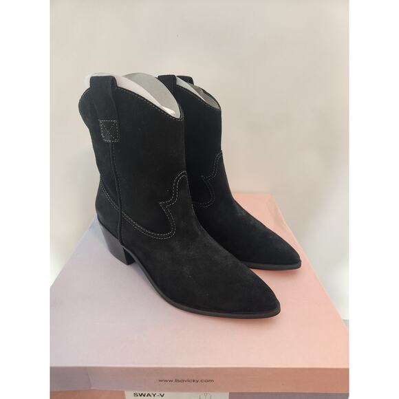 Lisa Vicky Nordstrom Suede Pointed black toe bootie in women's size 7.5 - Picture 1 of 6